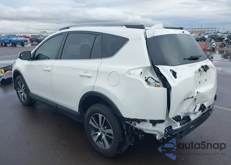 2017 Toyota Rav4 Xle z USA, uszkodzony, nr VIN JTMWFREV9HJ707623